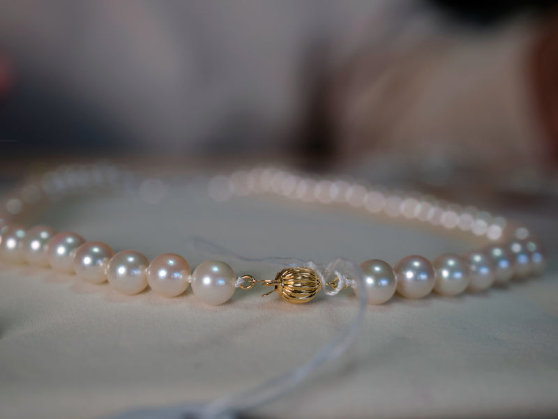 Handcrafted pearl necklace