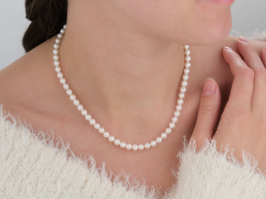 5.5mm Freshwater Pearl Necklace Choker Length