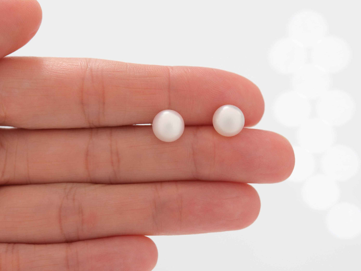 Akoya Pearl Stud Earrings 8mm