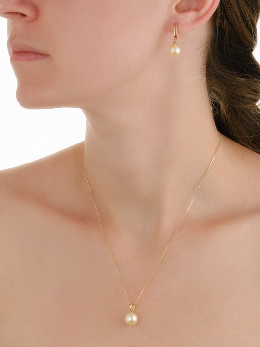 White South Sea Pearl Earring & Pendant Set