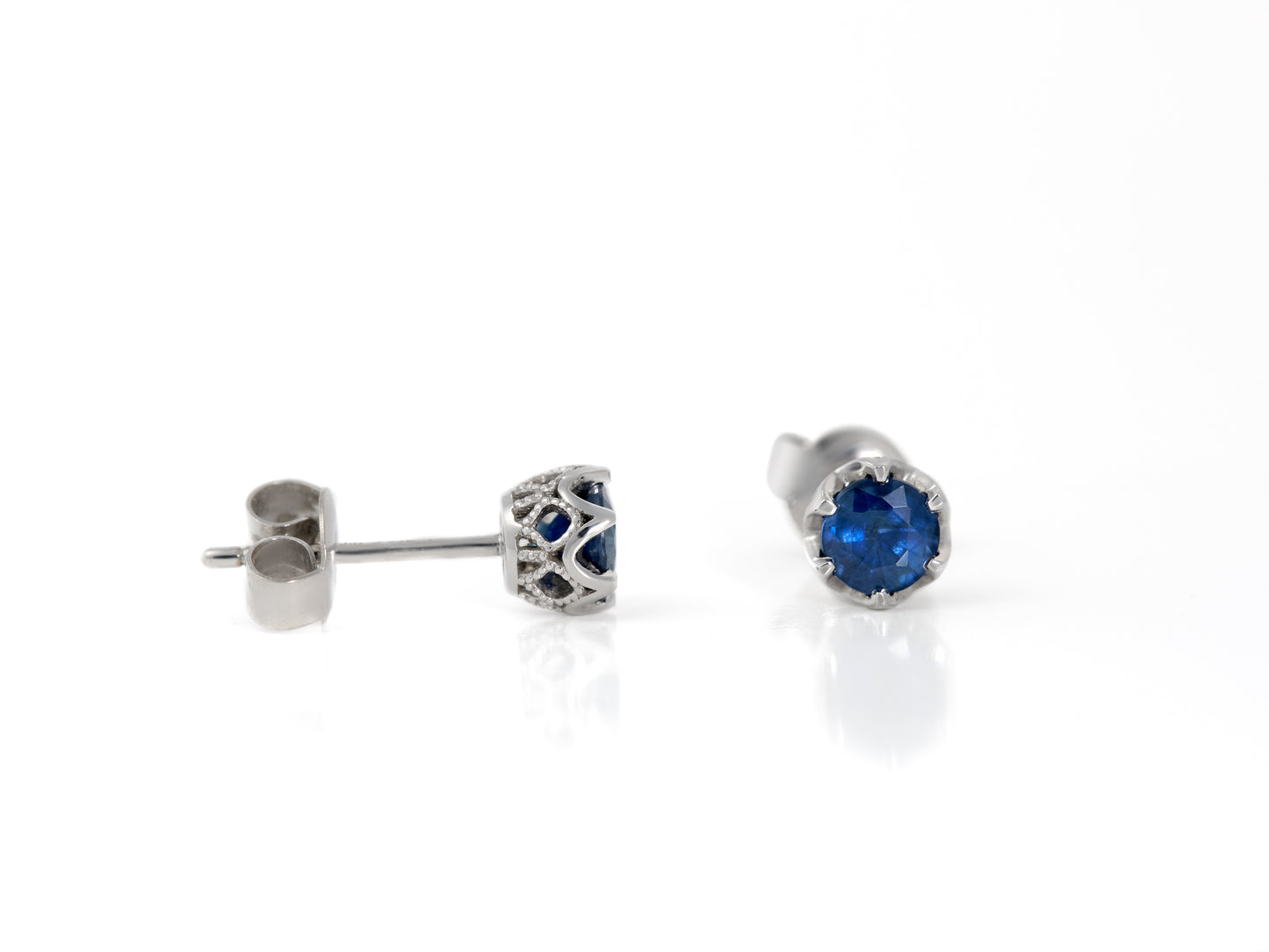 Sapphire Stud 6-Prong Earrings 0.4ct 18k