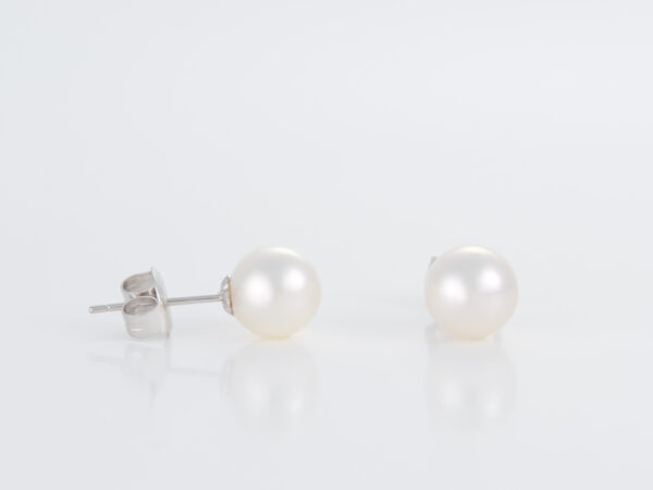 Akoya White Pearl AAA Earrings 7mm - Image 2