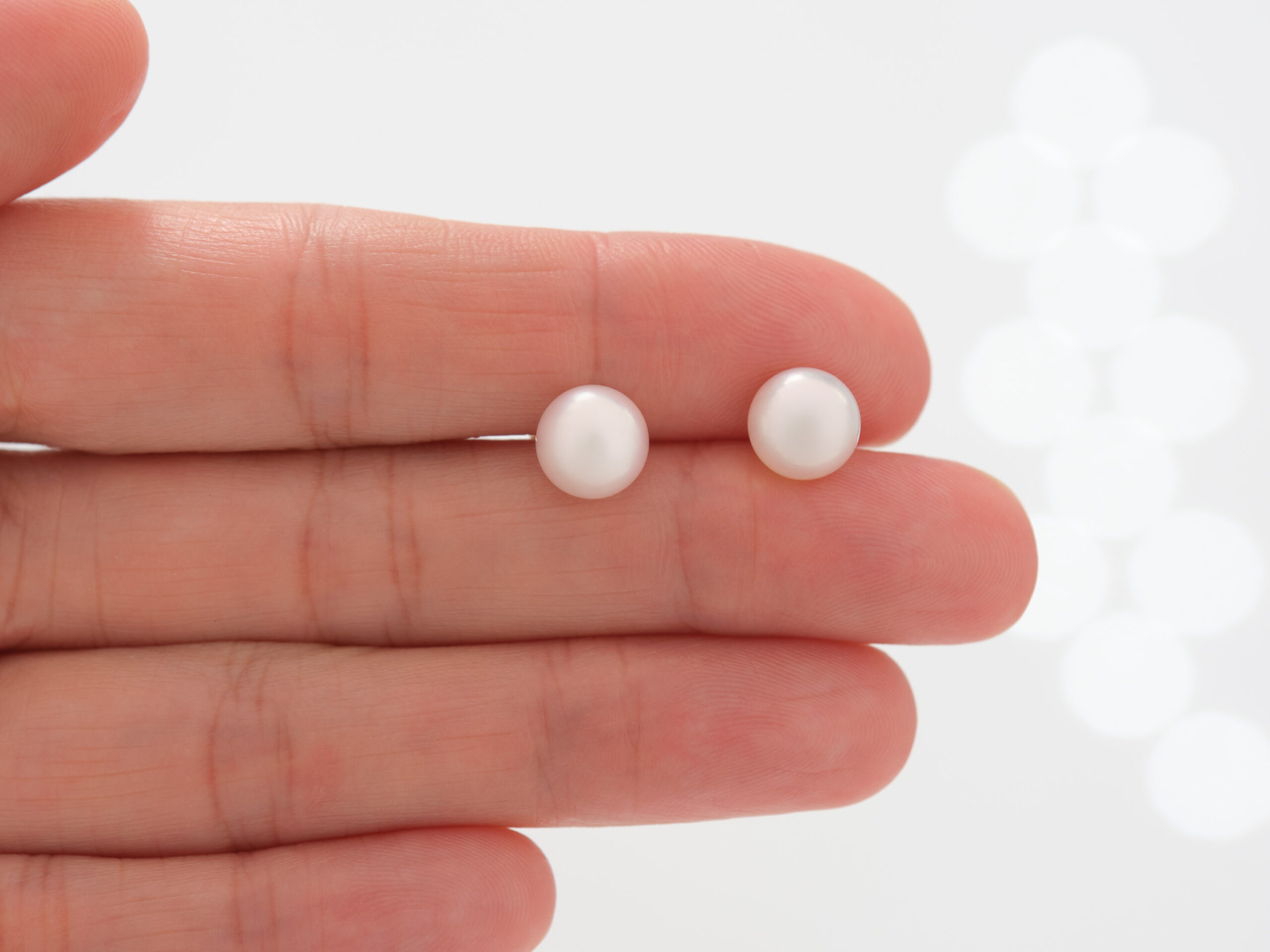 Akoya White Pearl AAA Earrings 8mm - Image 4