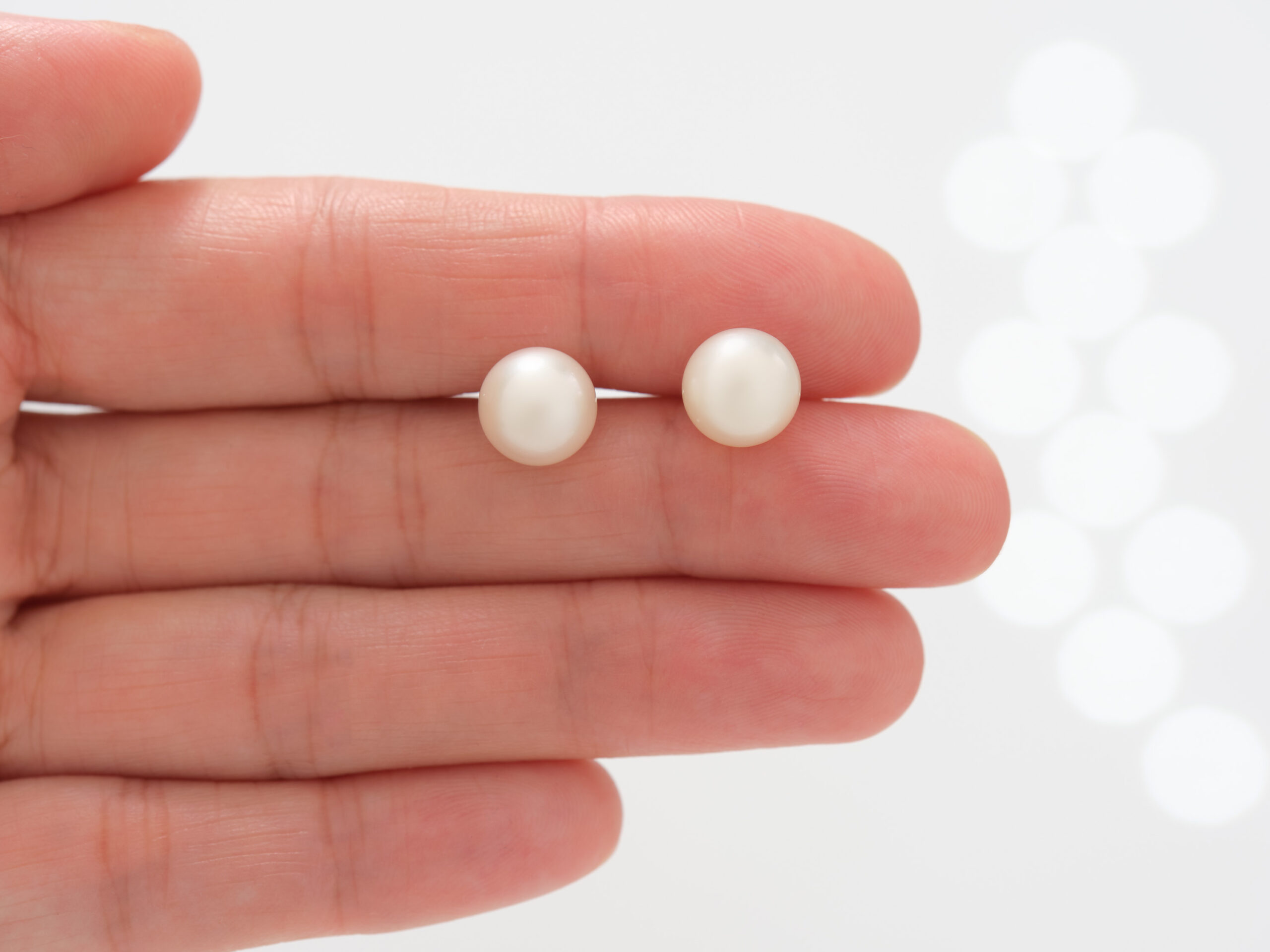 South Sea White Pearl Earrings 9mm - Image 4