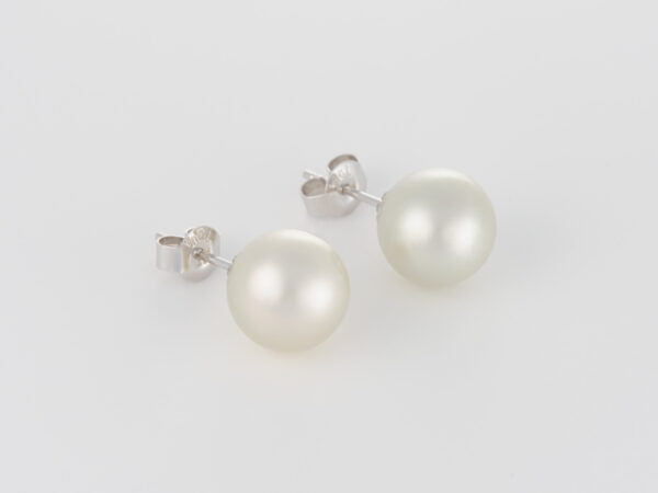 South Sea White Pearl Earrings 10mm - Image 3