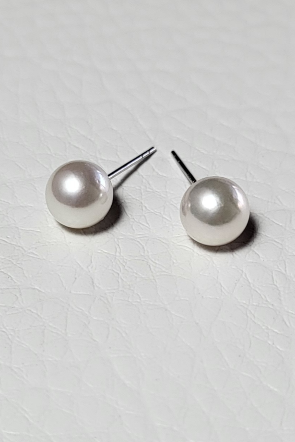 Akoya White Pearl AAA Earrings 7mm - Image 4