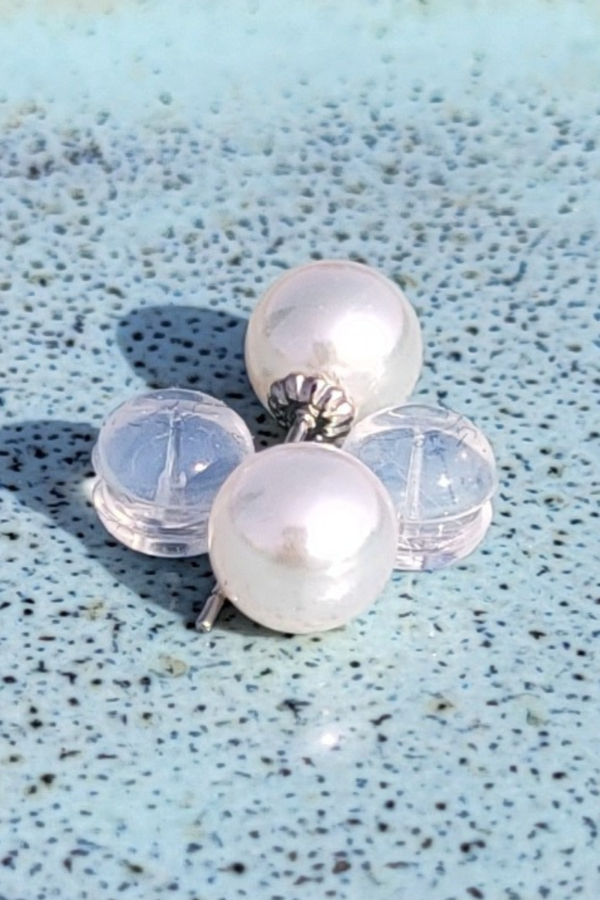 Akoya White Pearl AAA Earrings 6mm