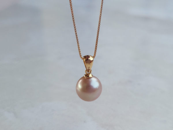 Winter Rose South Sea Pearl Pendant 9mm - Image 3