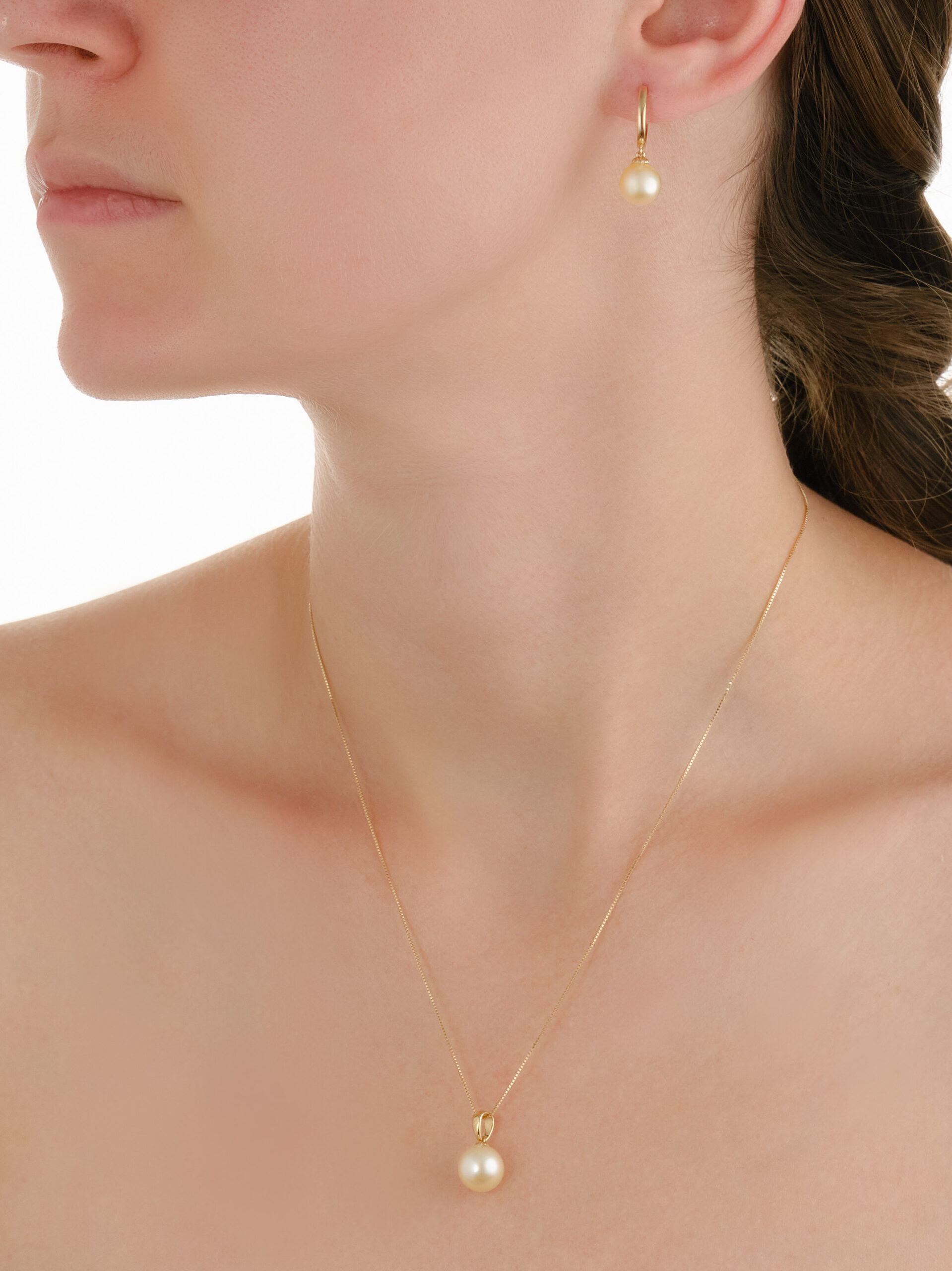 Nara White South Sea Pearl Earring & Pendant Set - Image 2